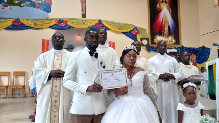 Bishop for mass wedding to formalize marriages